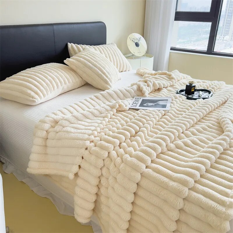 Artificial Plush Blankets For Sofa Throw, Soft Coral Fleece Thick And Comfortable.