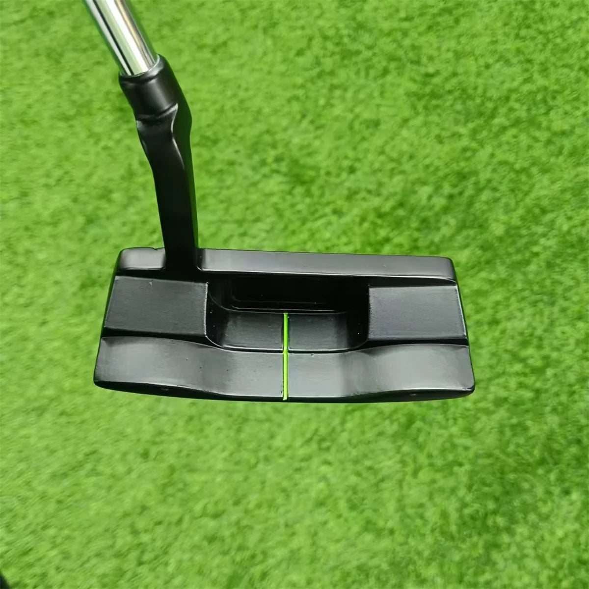 Golf Putter Standing Low Center of Gravity Is Stable Stainless Steel Shaft Putter with Aiming Line