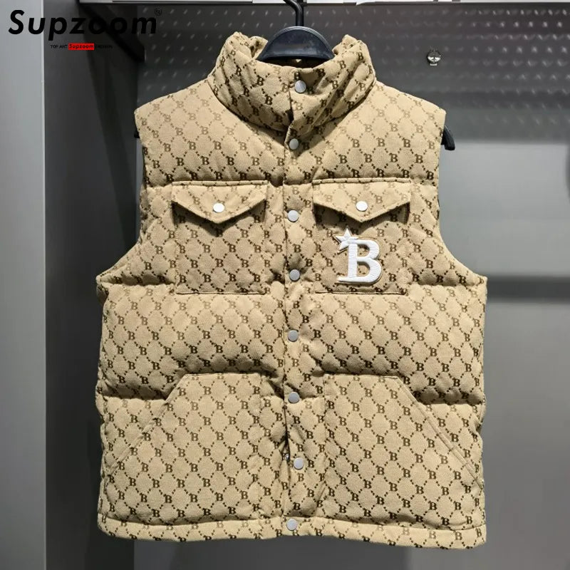 Top Fashion Arrival Embroidery Letters Stand Collar Cotton Warm Golf Vest